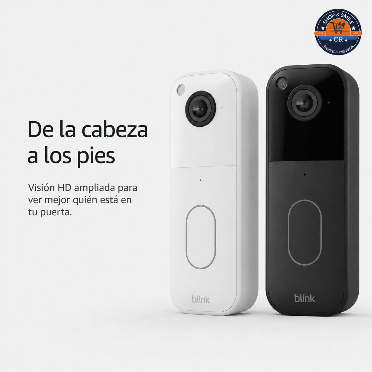 Blink Video Doorbell blanco y negro con visión HD ampliada de la cabeza a los pies.