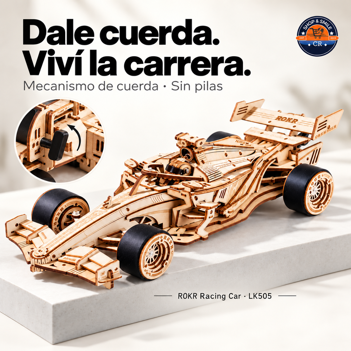 Rompecabezas 3D de madera ROKR Racing Car LK505 armado, con precio de ₡37.000 y WhatsApp 7270-5831.