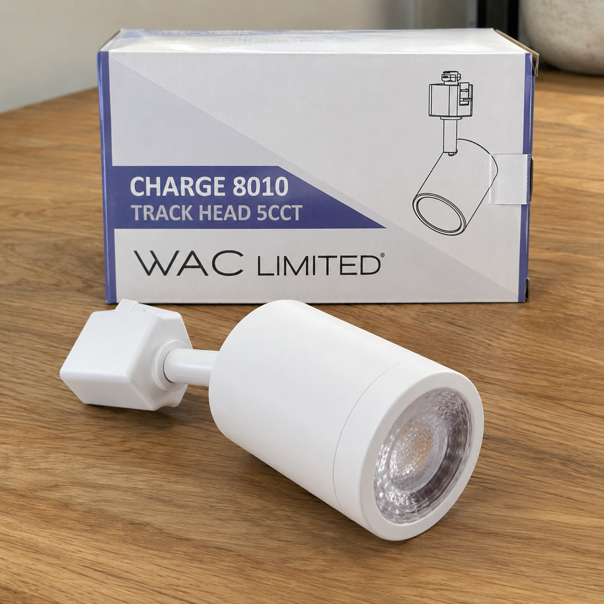 Cabezal LED WAC Lighting Charge 8010 totalmente regulable para iluminación residencial y comercial